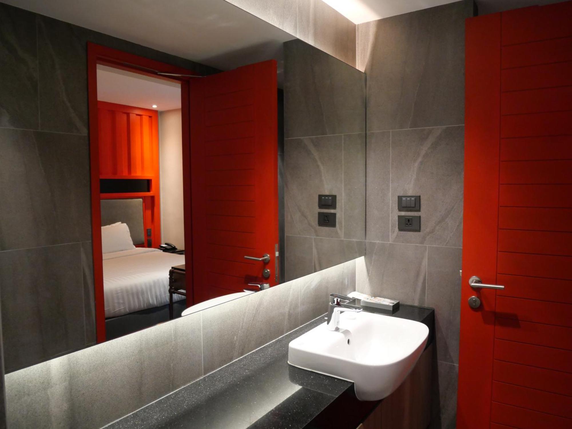 T2 The Portal Sukhumvit Hotel Bangkok Kültér fotó