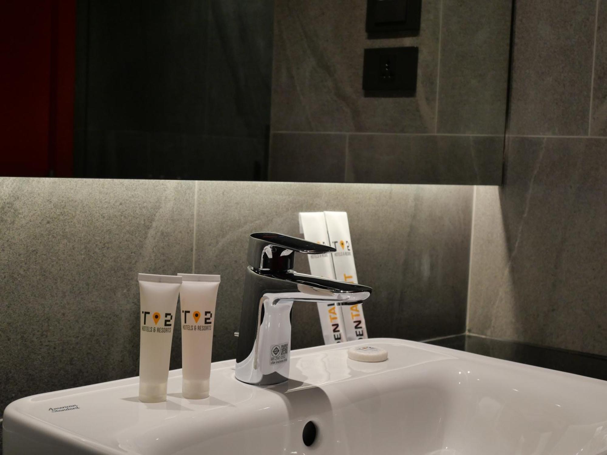 T2 The Portal Sukhumvit Hotel Bangkok Kültér fotó