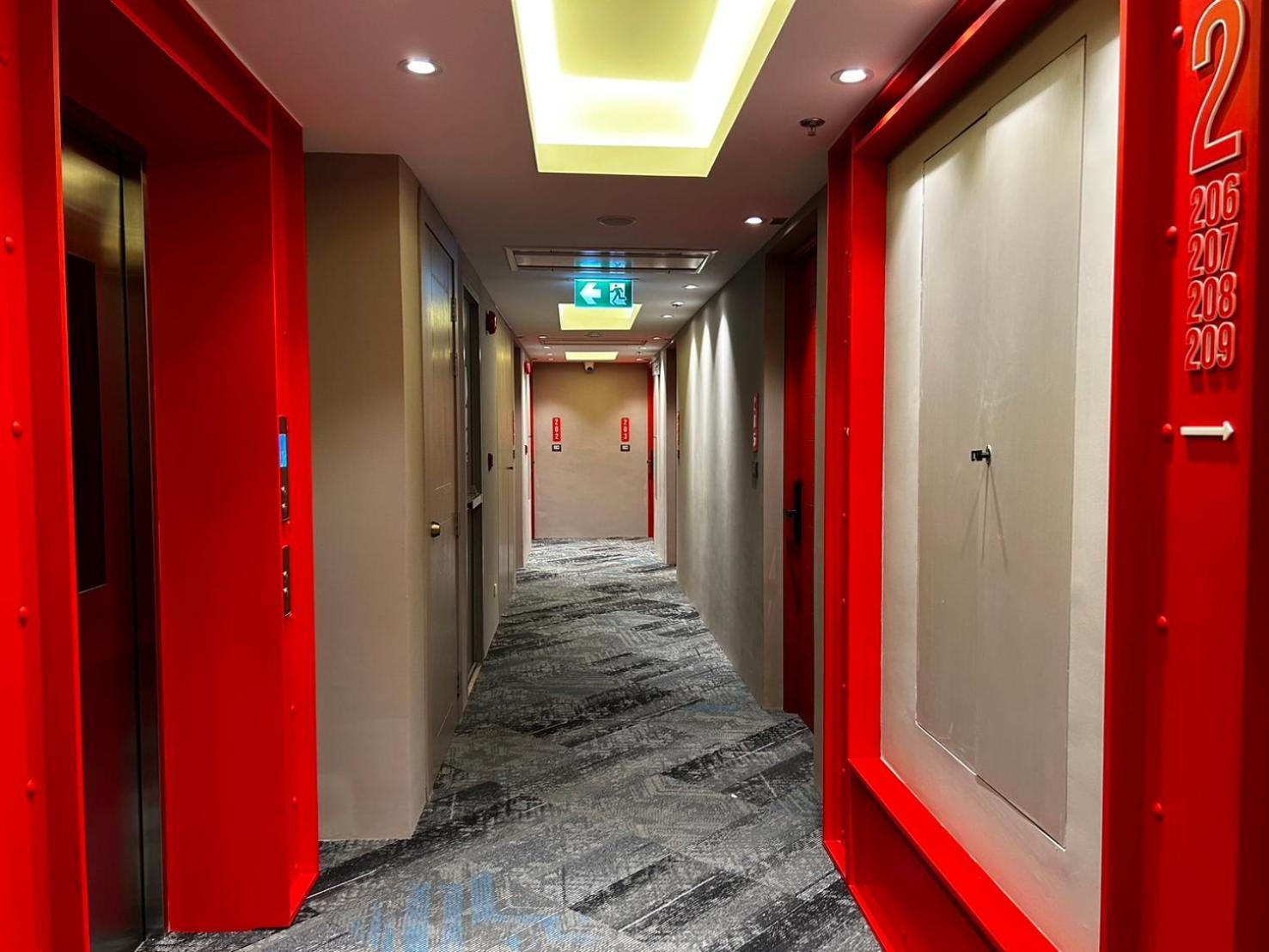 T2 The Portal Sukhumvit Hotel Bangkok Kültér fotó
